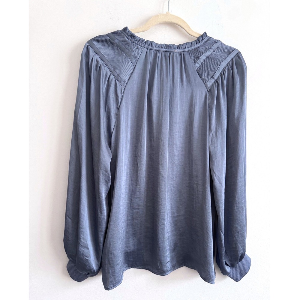NEW Philosophy Size Medium Smock Shoulder Satin Finish Peasant Blouse - Picture 2 of 8